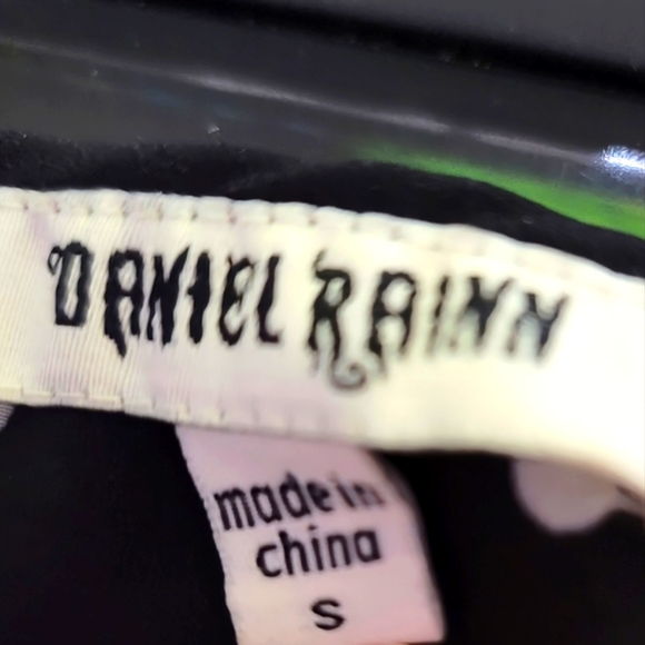 Daniel Rainn V-Neck Polka-Dot Blouse Size S - Picture 8 of 10